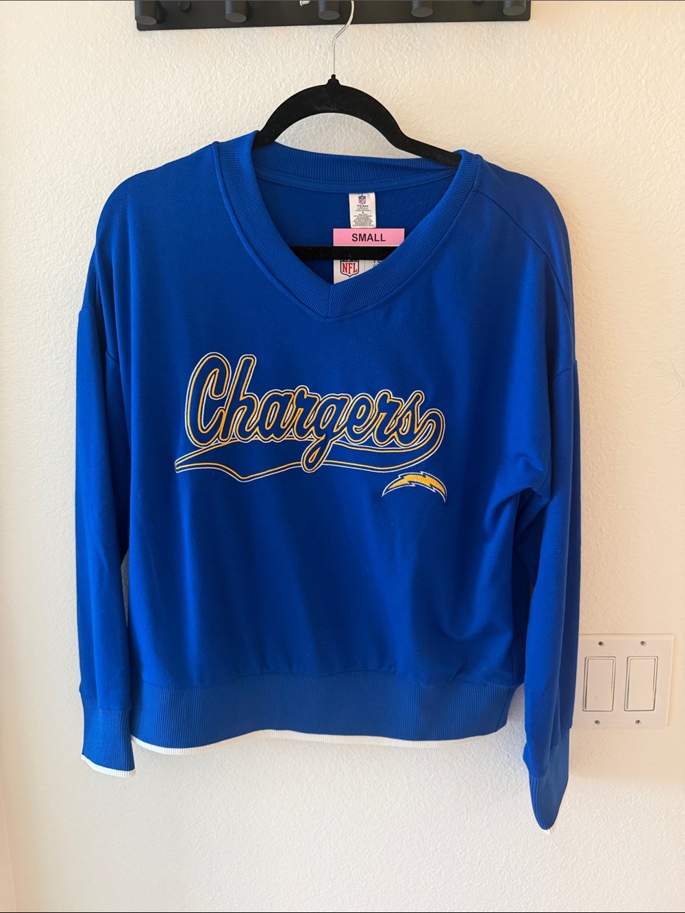 NFL Women’s Royal Blue Chargers Pullover